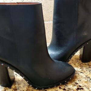 Gianni Bini Zanderson Black Leather Studded Ankle Boots 4" Block Heels Zipper 7M